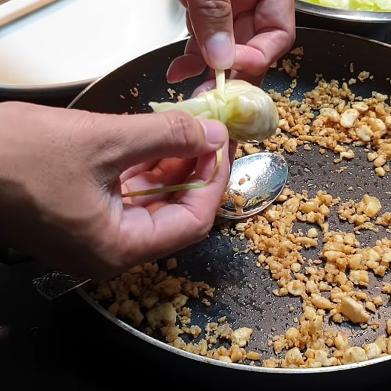 Bước 6 Gói nhân Bắp cải cuộn đậu hũ kho tiêu