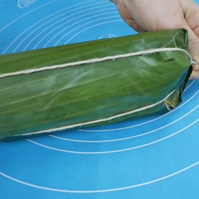 Bước 5 Gói và hấp chả Chả lụa gà