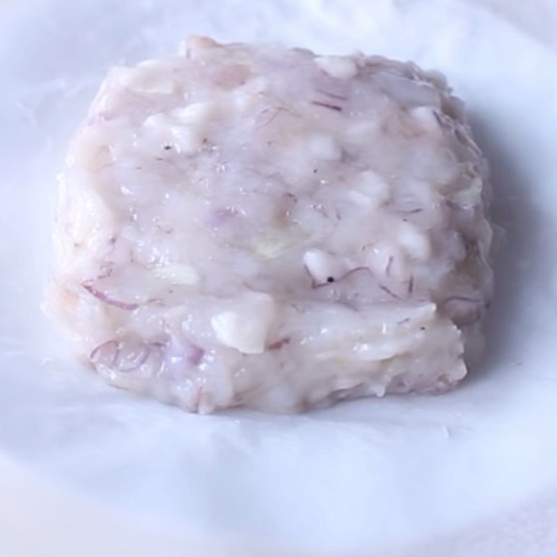Bước 4 Gói và hấp chả Chả tôm Huế