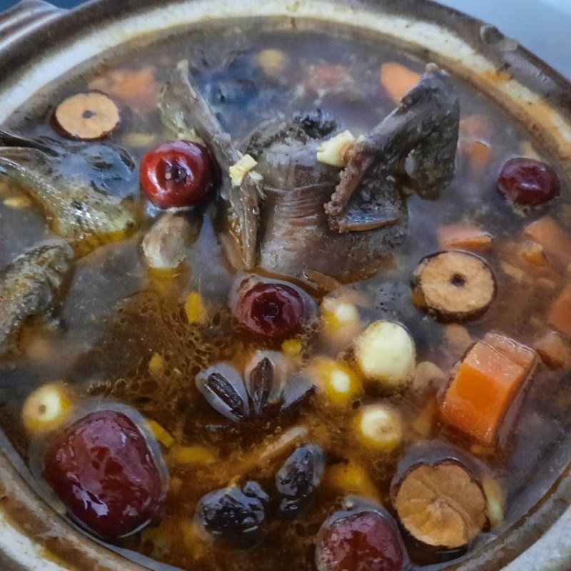 Bước 2 Hầm bồ câu Bồ câu hầm hạt sen