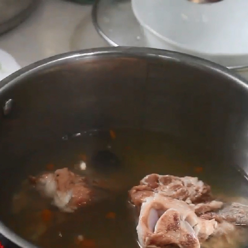 Bước 3 Hầm chân dê Chân dê hầm thuốc bắc và ngải cứu