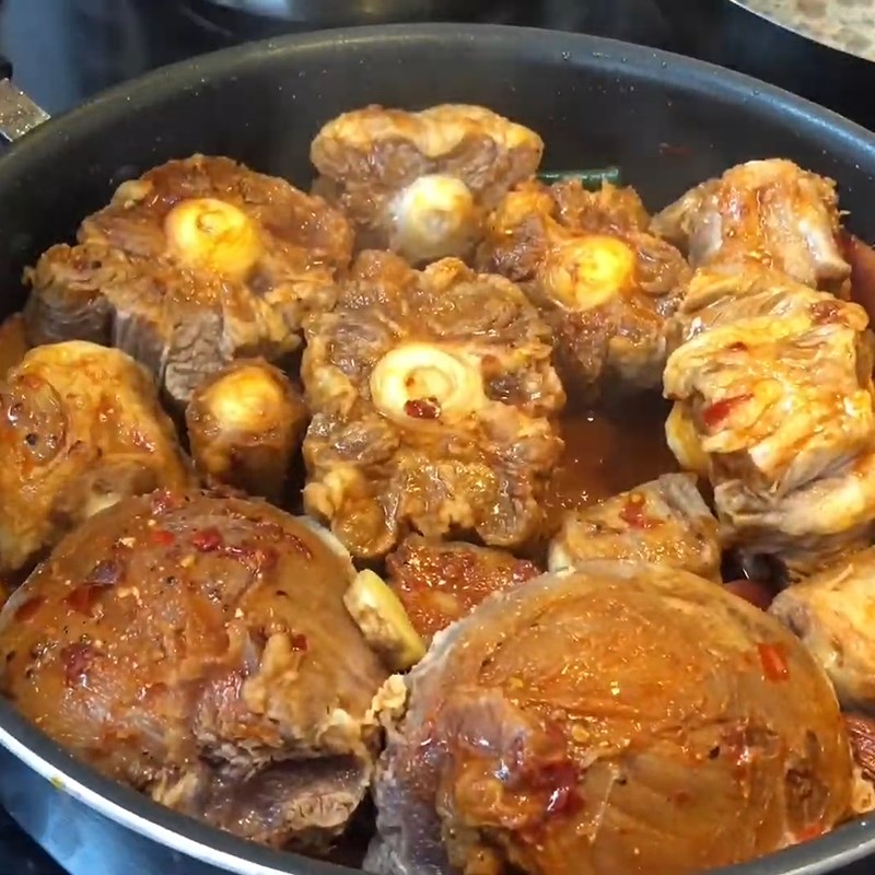 Bước 4 Hầm đuôi bò Đuôi bò hầm ngũ vị