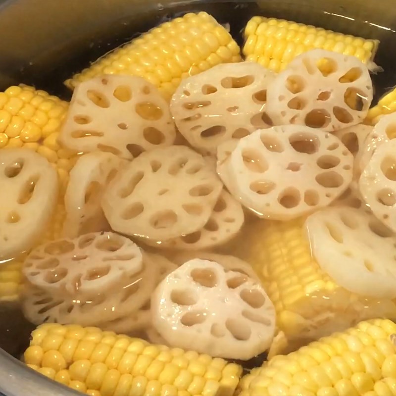 Bước 3 Hầm đuôi bò Đuoi bò hầm củ sen