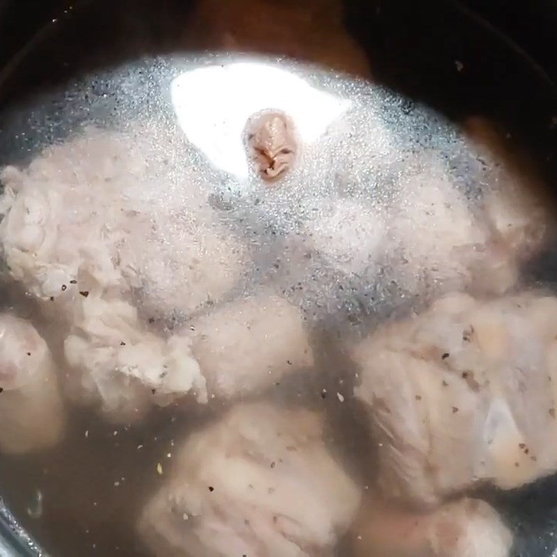 Bước 4 Hầm đuôi bò Đuôi bò hầm hạt sen