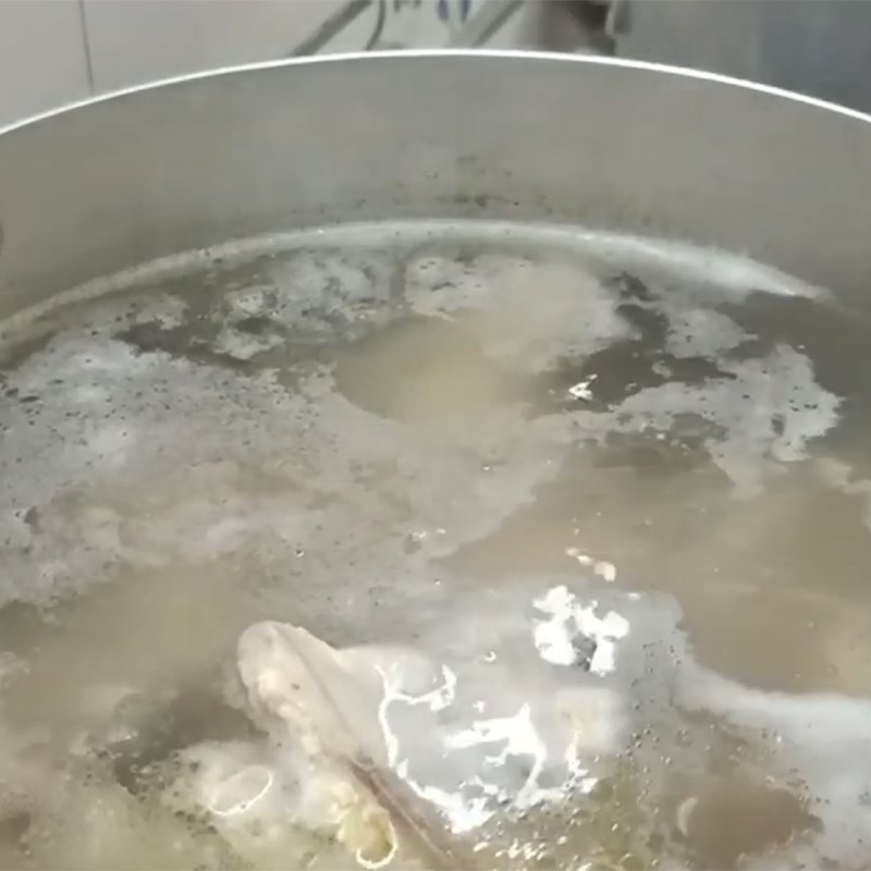 Bước 4 Hầm nước dùng Súp cua óc heo