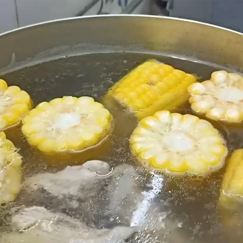 Bước 4 Hầm nước dùng Súp cua óc heo