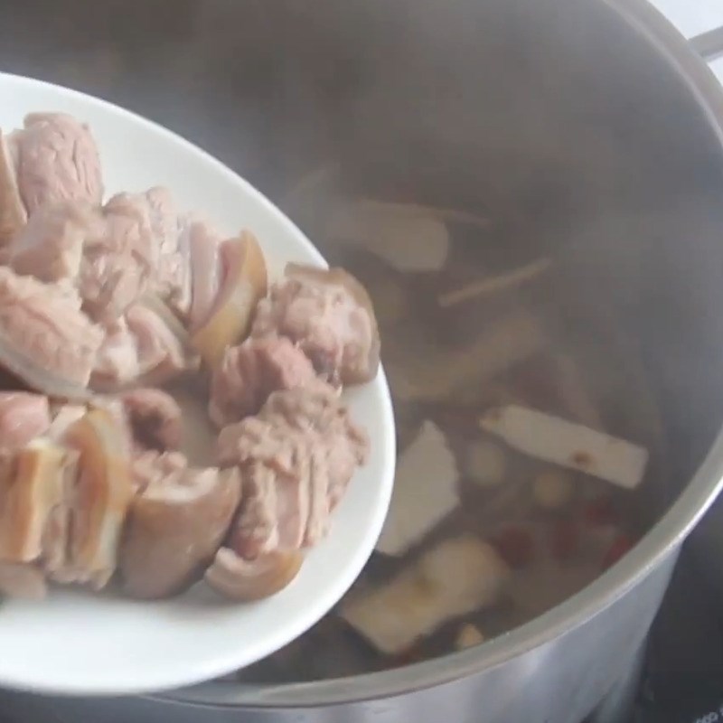 Bước 4 Hầm thịt dê Thịt dê hầm thuốc bắc