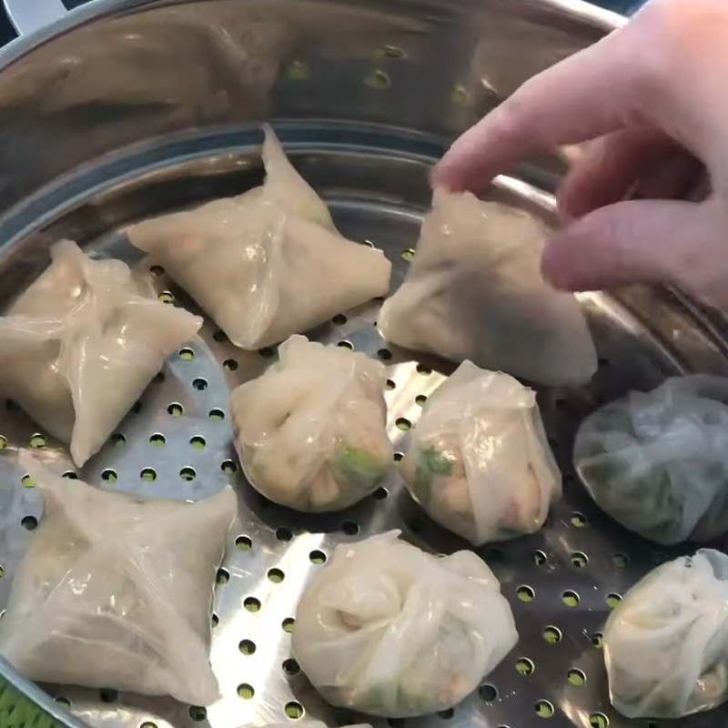 Bước 3 Hấp bánh Há cảo bằng bánh tráng