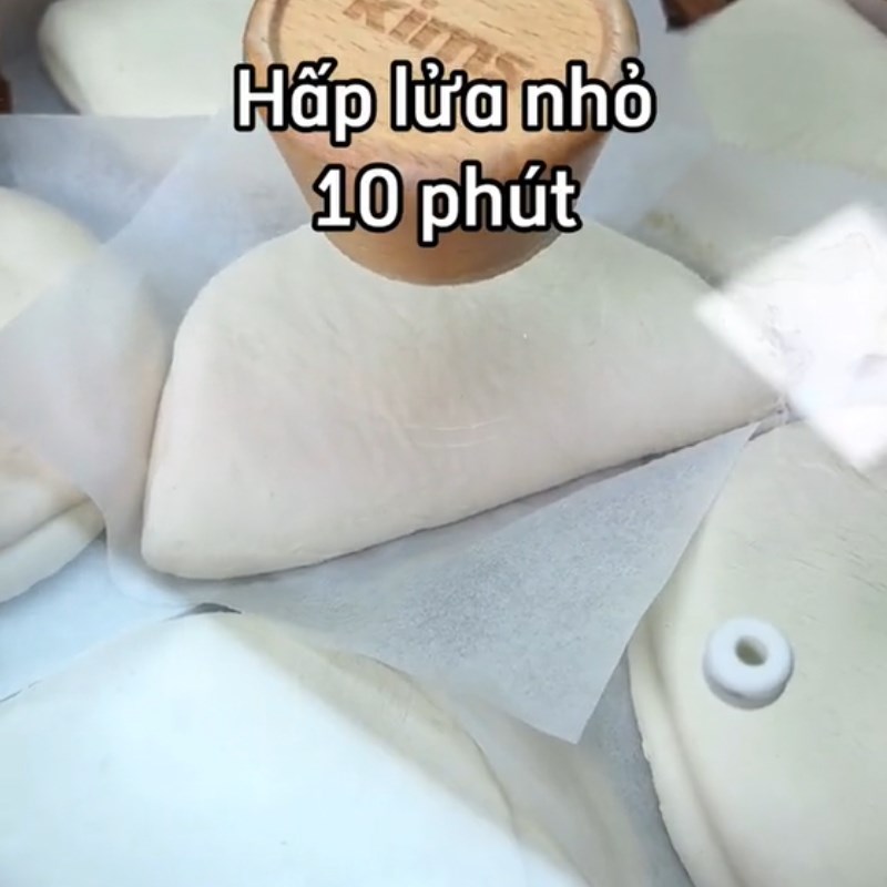 Bước 3 Hấp bánh Bánh bao kẹp thịt (Công thức được chia từ Tiktok Cách Nấu Ngon cùng Cách Nấu Ngon)