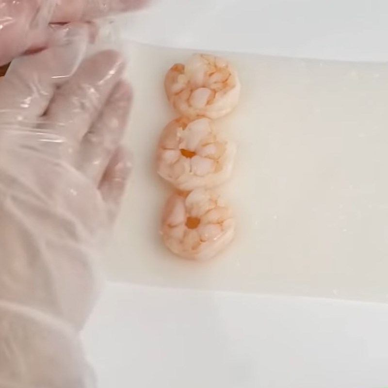 Bước 4 Hấp bánh và cuốn tôm Bánh cuốn tôm dimsum