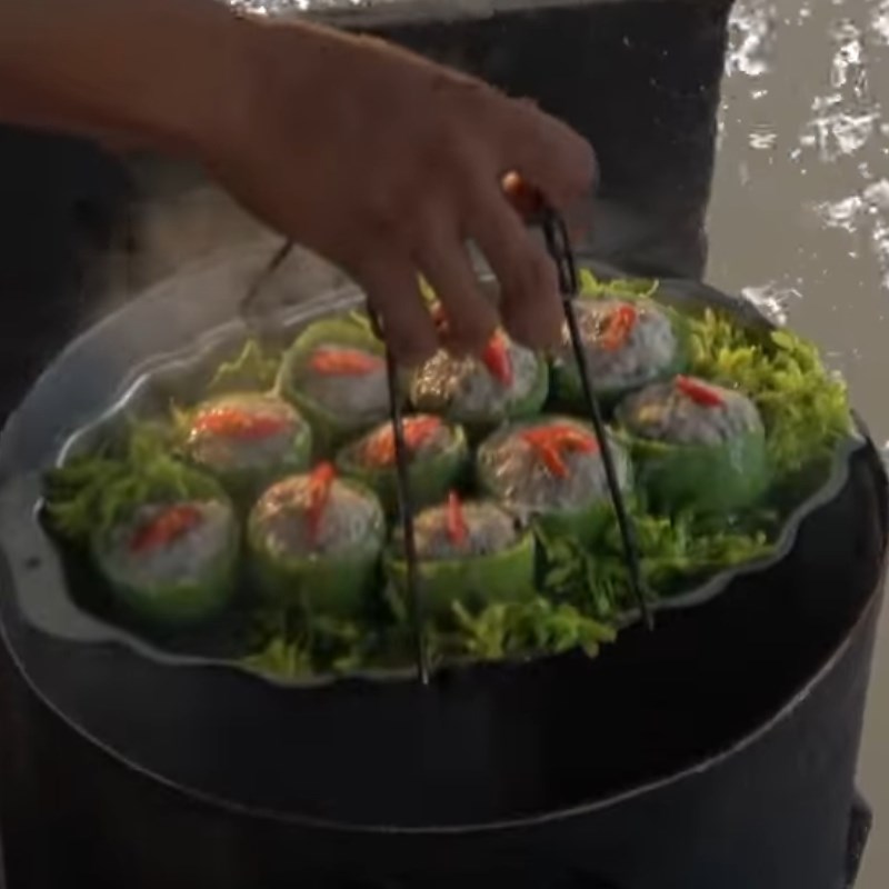 Bước 4 Hấp chả Chả cá thu hấp mướp