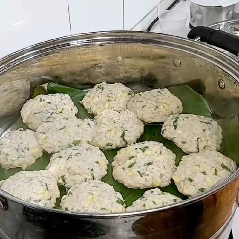 Bước 3 Hấp chả Chả đậu xanh thịt viên