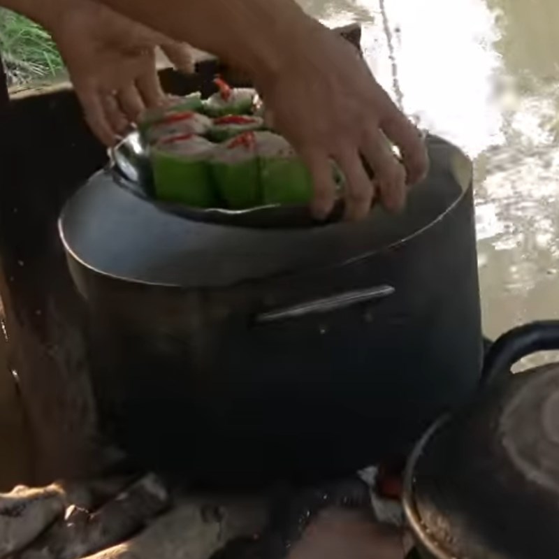Bước 4 Hấp chả Chả cá thu hấp mướp