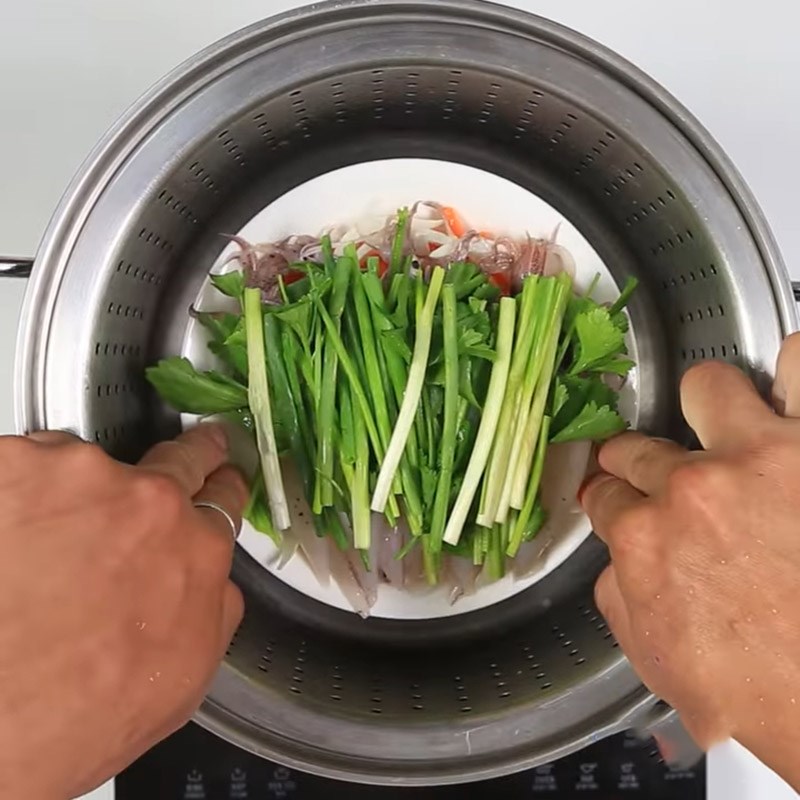 Bước 3 Hấp mực Mực trứng hấp hành gừng