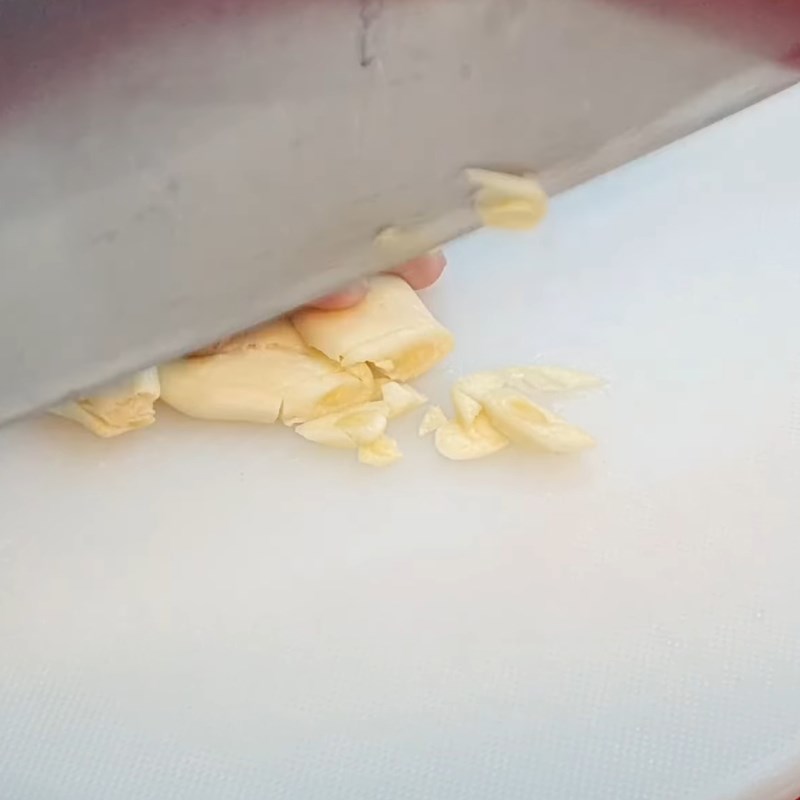 Bước 2 Hấp và ướp đùi gà Đùi gà chiên mật ong