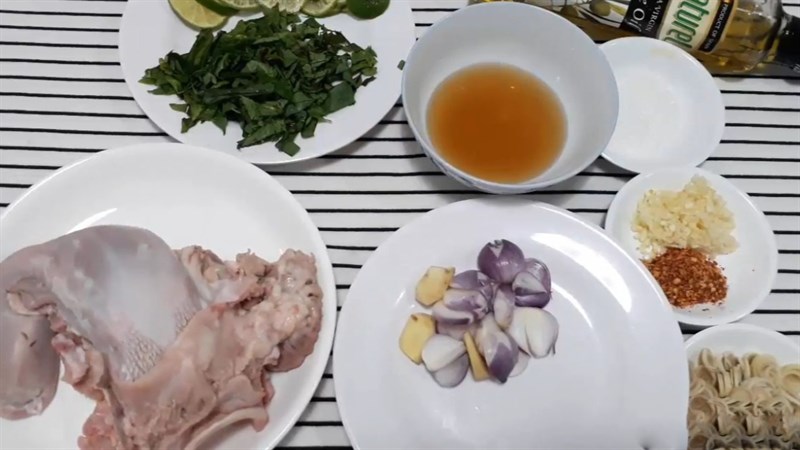 Nguyên liệu món ăn gỏi dưa leo chua cay, kiệu chua và dưa leo
