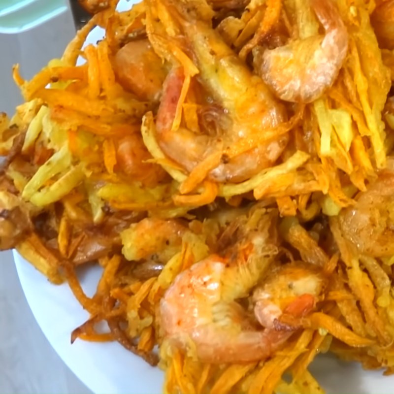 Bước 9 Hoàn thành Bánh tôm chiên khoai lang