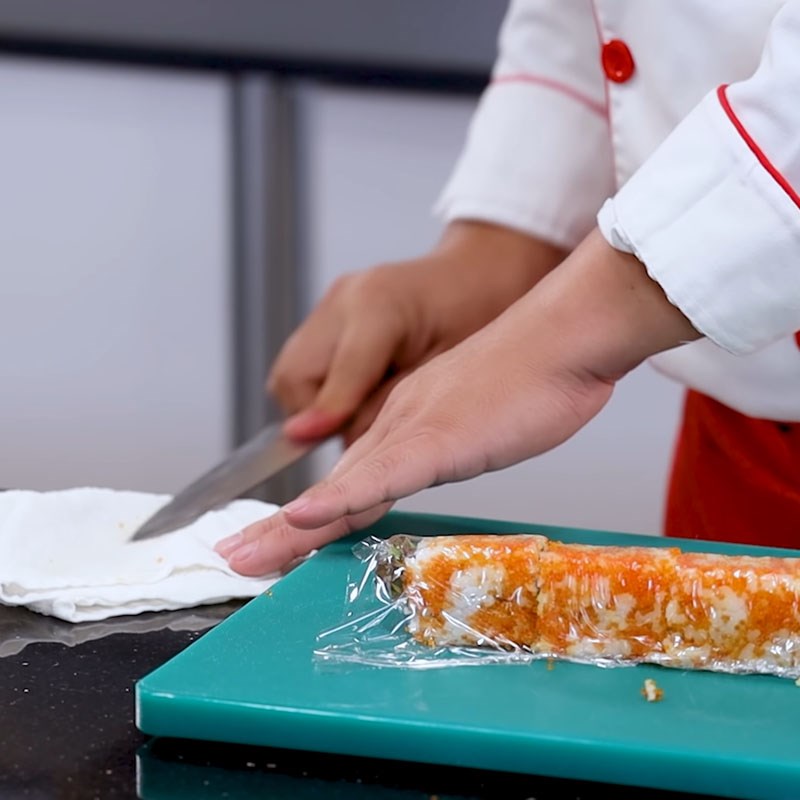 Bước 4 Hoàn thành Maki sushi