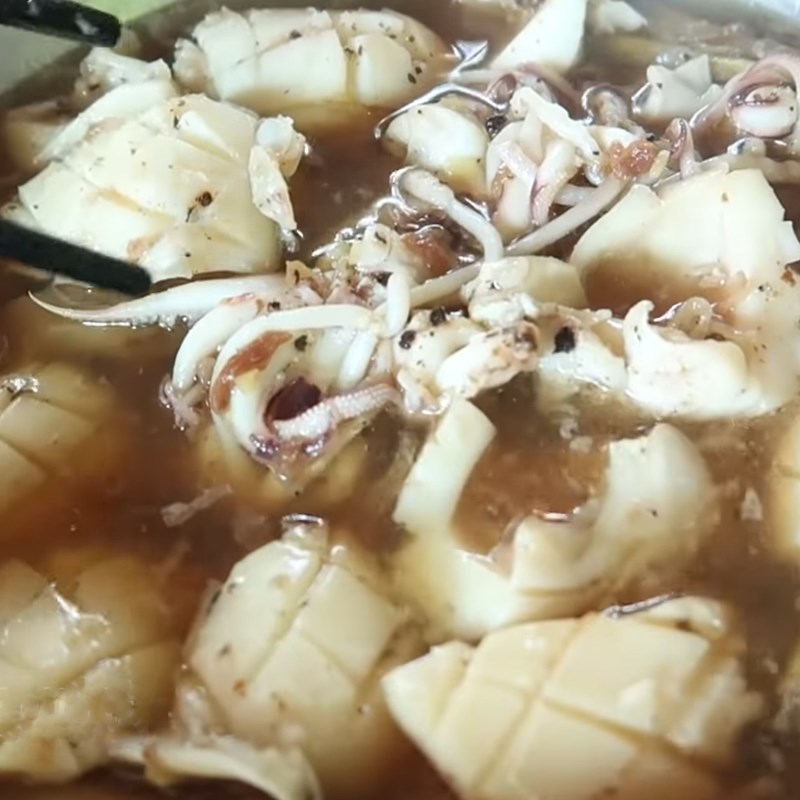 Bước 4 Hoàn thành Mực hấp nước dừa