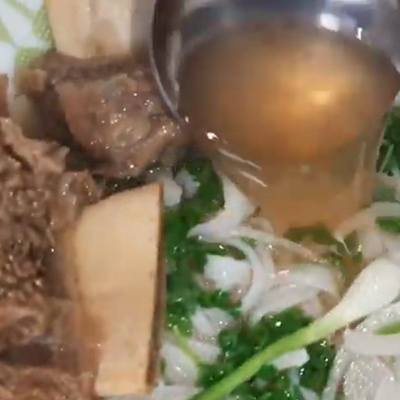 Bước 4 Hoàn thành Phở sườn bò