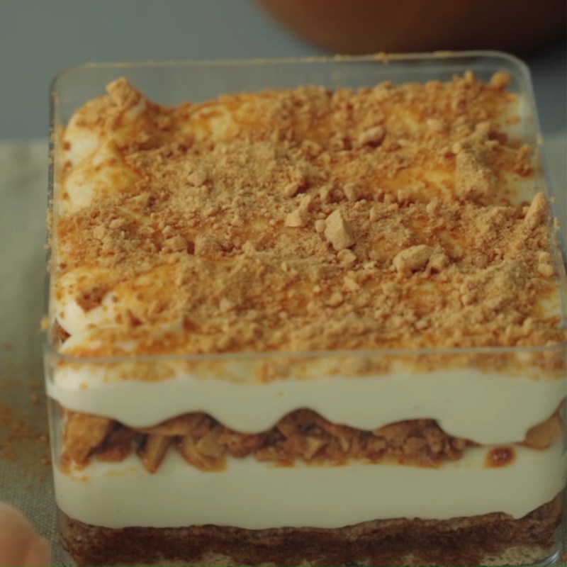 Bước 7 Hoàn thành Tiramisu kẹo đường dalgona