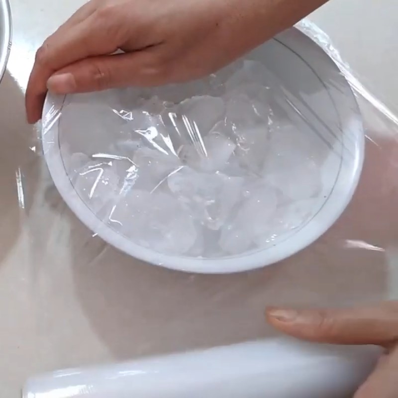 Bước 2 Hoàn thành Gỏi khổ qua chà bông