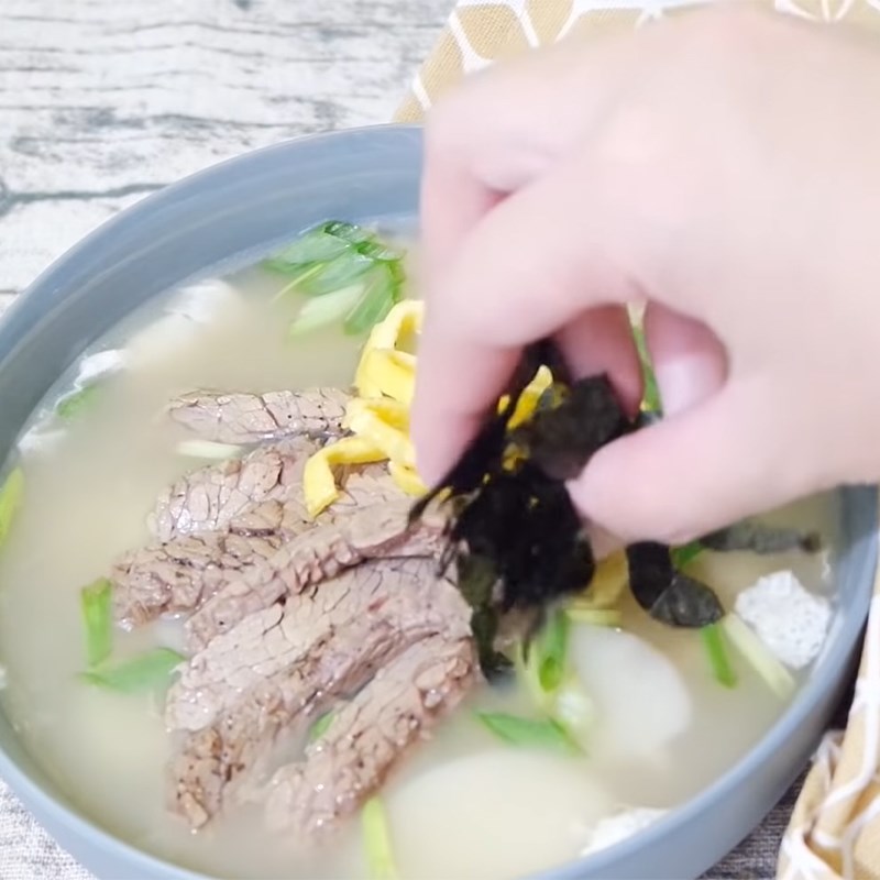 Bước 5 Nấu súp và hoàn thành Canh bánh gạo tteokbokki (tteokguk)
