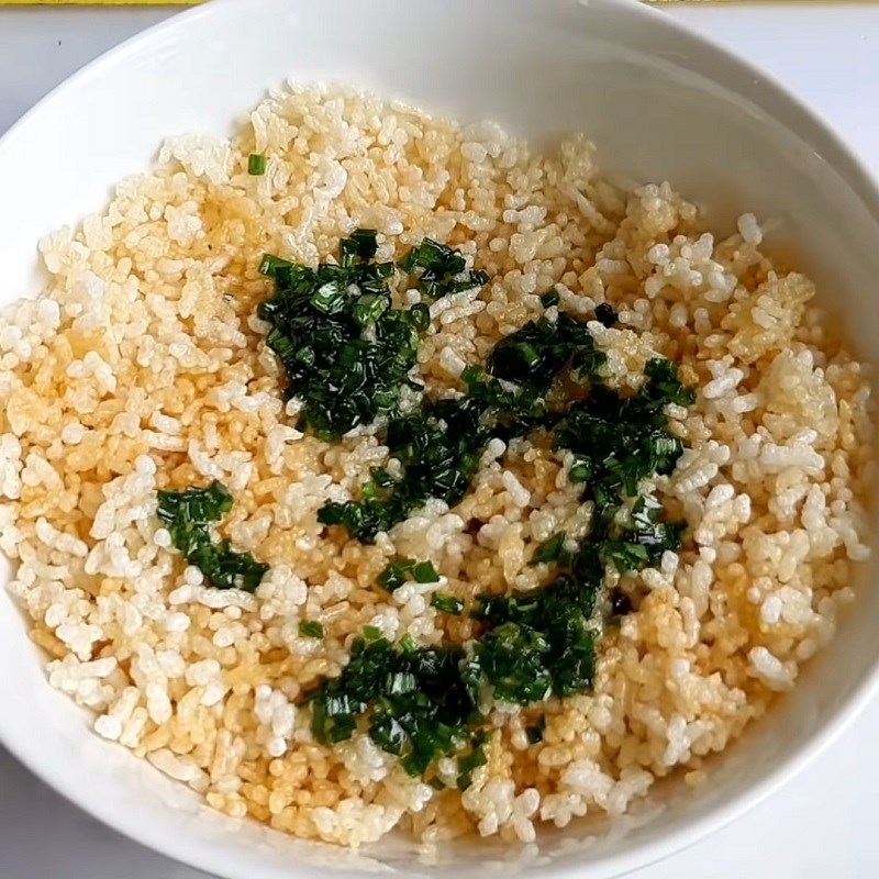 Bước 4 Hoàn thành Cơm chiên nước mắm