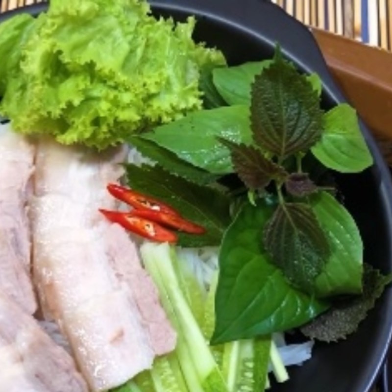 Bước 4 Hoàn thành Bún mắm nêm thịt luộc