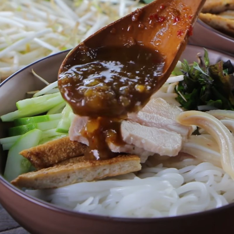 Bước 4 Hoàn thành Bún mắm nêm chả cá