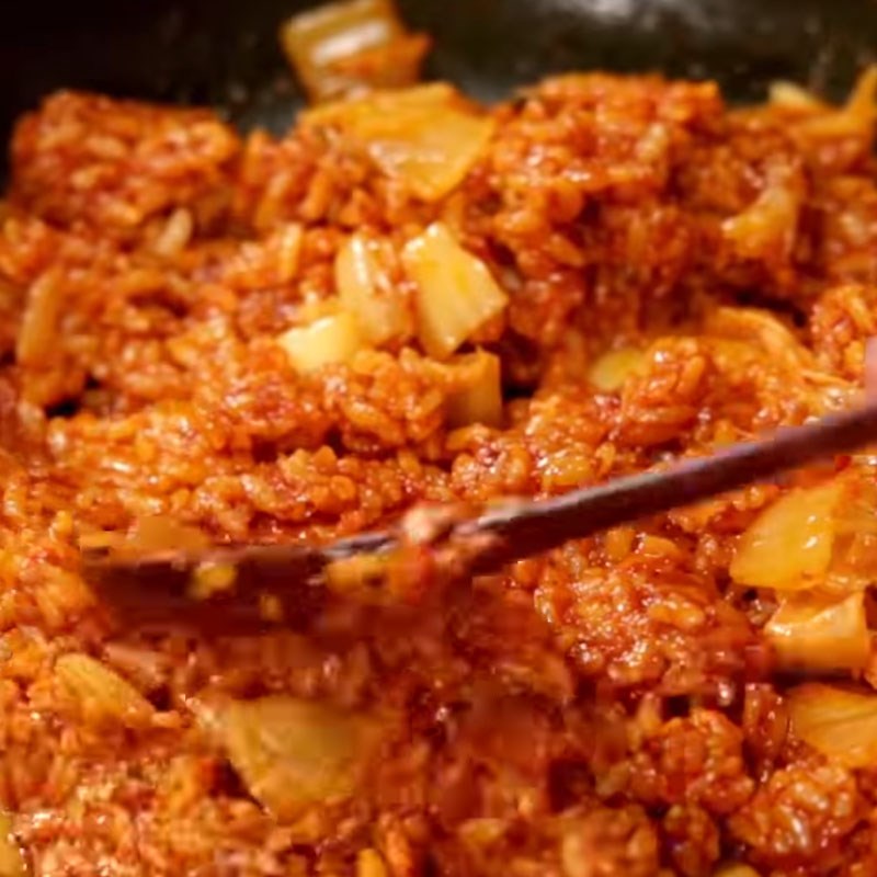 Bước 5 Hoàn thành Cơm rang kim chi thịt bò