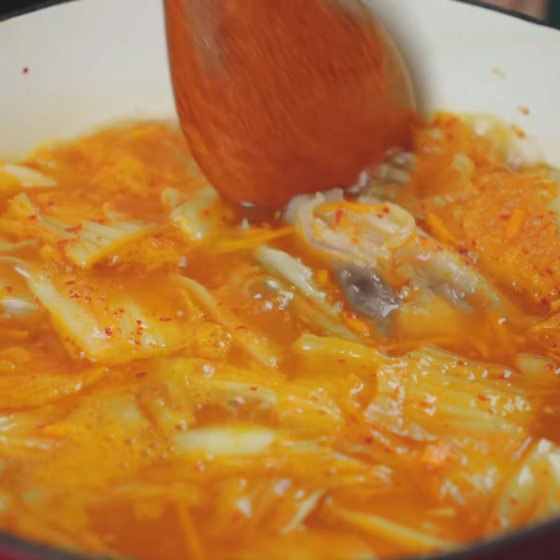 Bước 5 Hoàn thành Canh kim chi đầu cá hồi