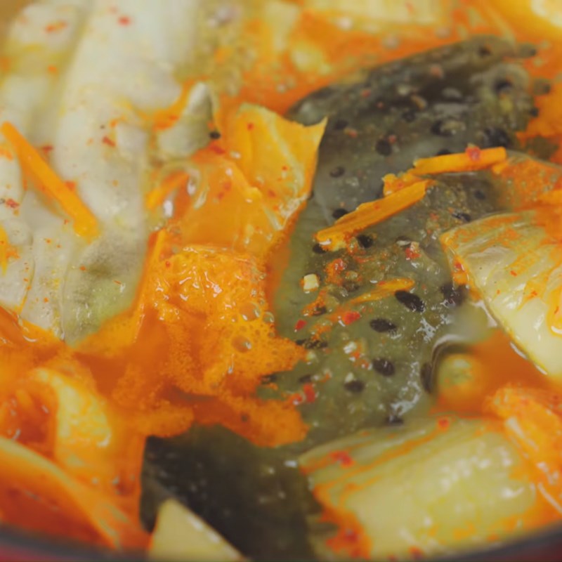Bước 5 Hoàn thành Canh kim chi đầu cá hồi