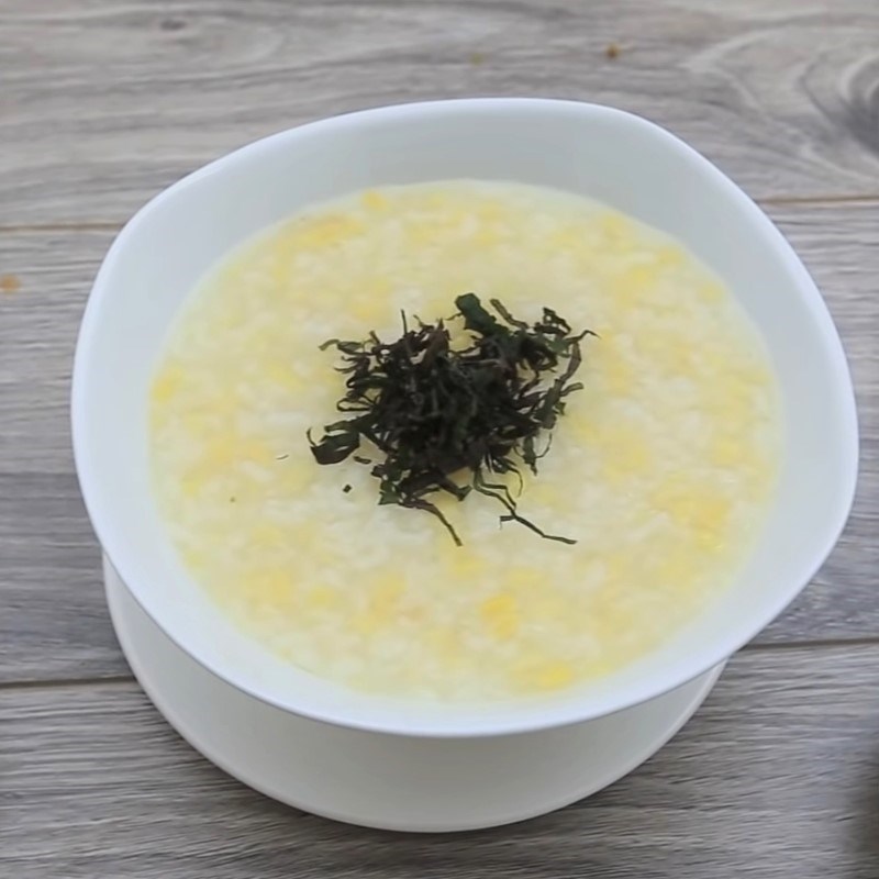 Bước 3 Hoàn thành (cắt rau, rải rau) Cháo đậu xanh tía tô