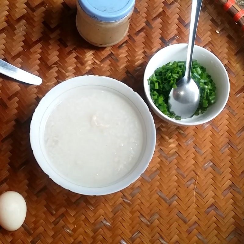 Bước 4 Hoàn thành cháo Cháo thịt băm trứng gà
