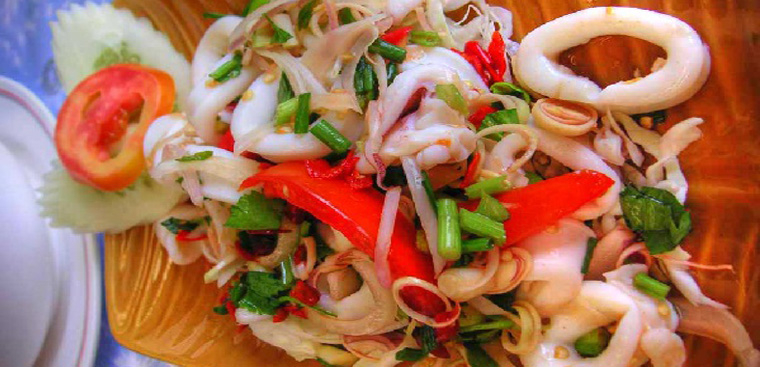 Hướng dẫn chi tiết cách làm gỏi tôm mực Thái Lan ngon tuyệt cú mèo 1 huong dan chi tiet cach che bien goi tom muc thai lan ngon het nac 760x367 1