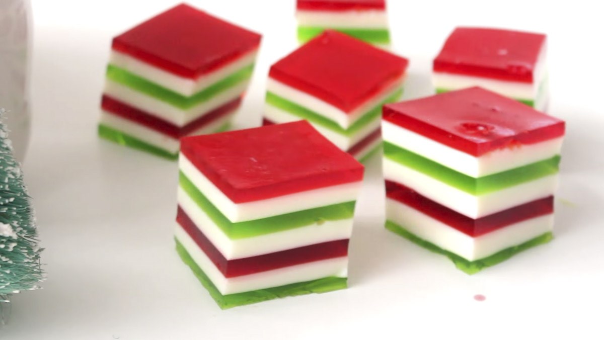 Kẹo dẻo giáng sinh bằng bột Jello