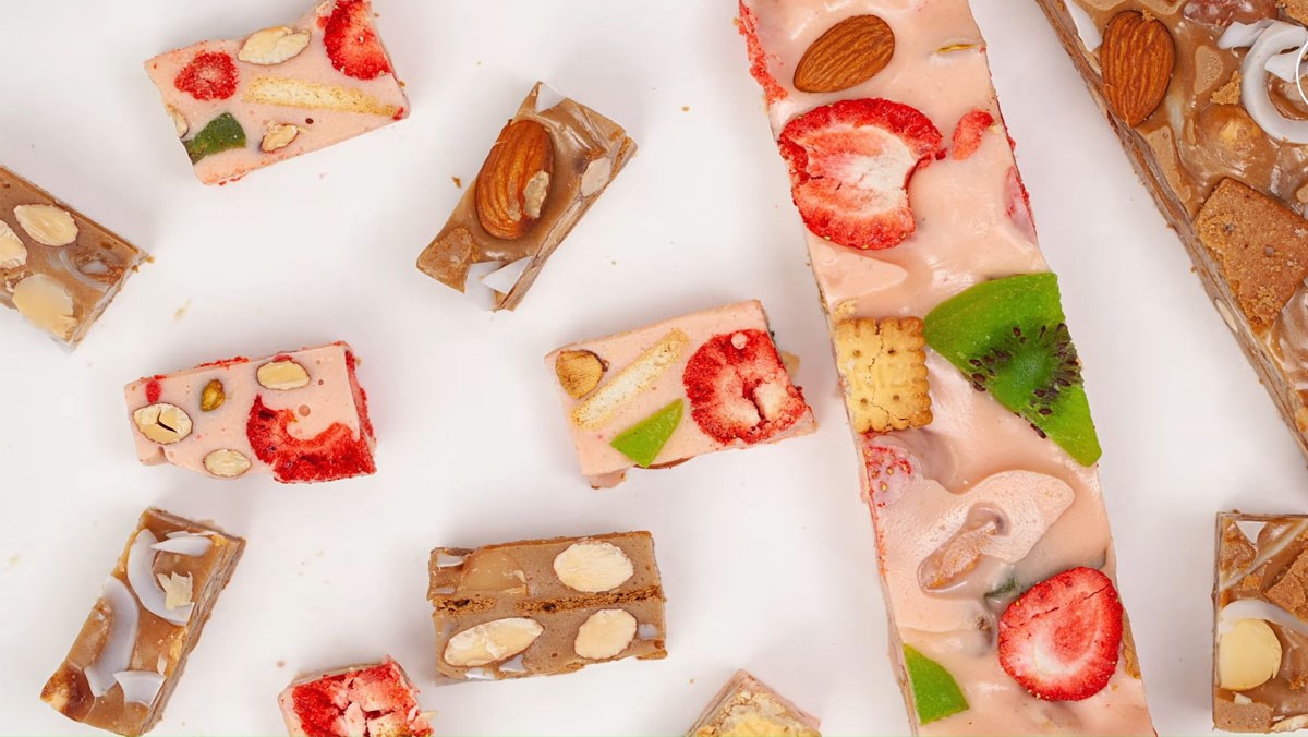 Kẹo nougat dâu