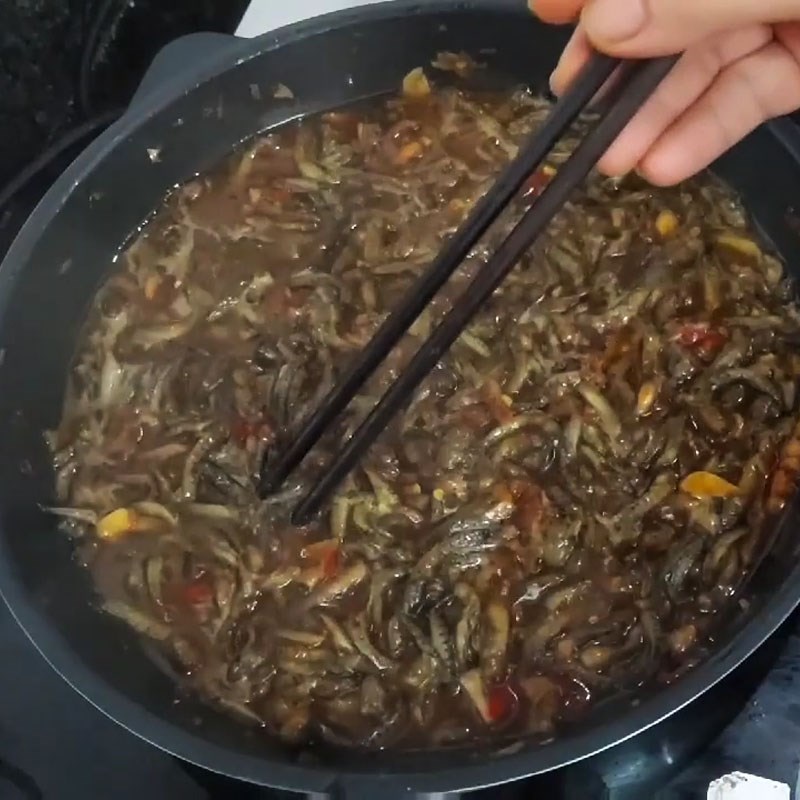 Bước 3 Kho cá Cá bống kho quẹt
