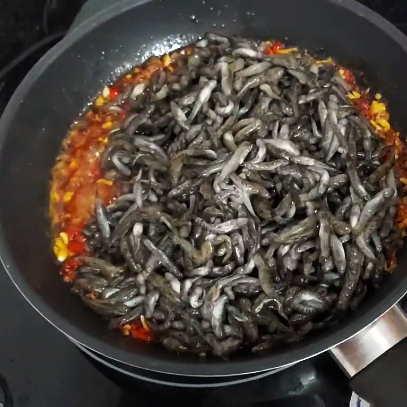 Bước 3 Kho cá Cá bống kho quẹt