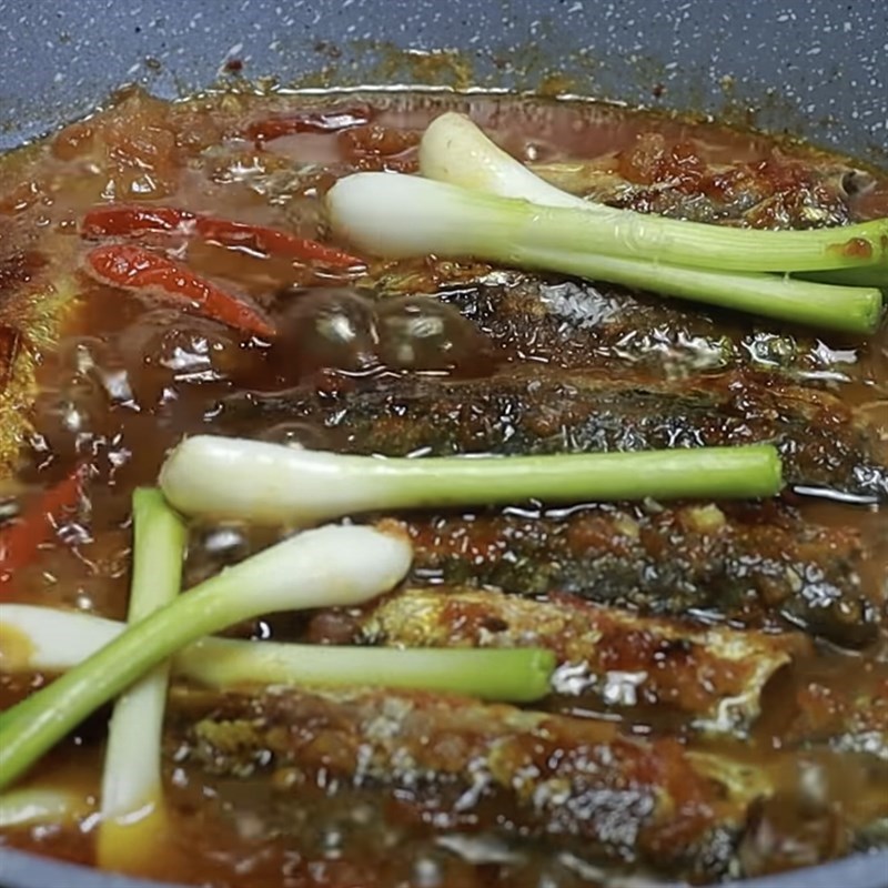 Bước 5 Kho cá cà chua Cá nục kho cà chua