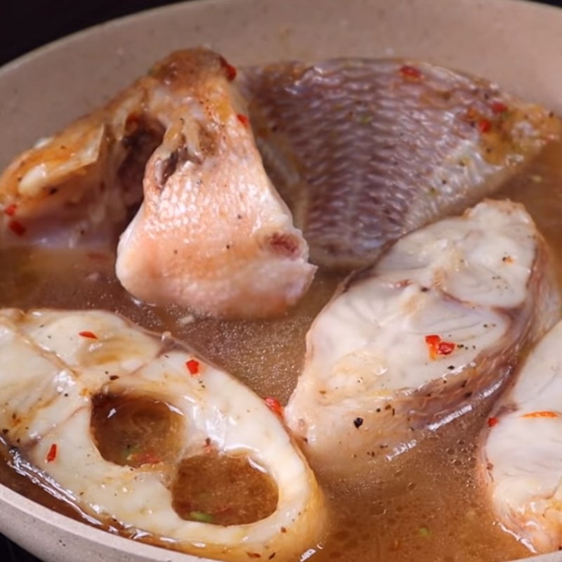 Bước 3 Kho cá diêu hồng Cá diêu hồng kho tiêu