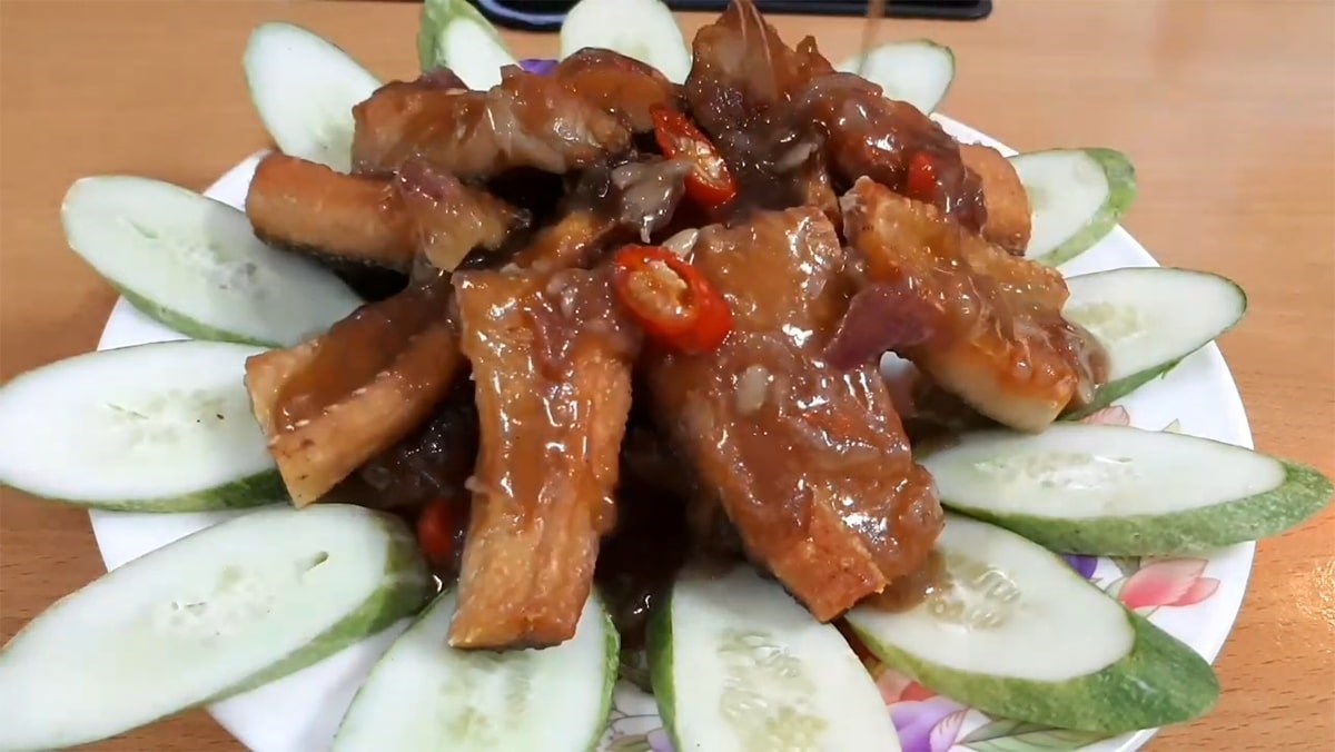 Khô cá lóc sốt me