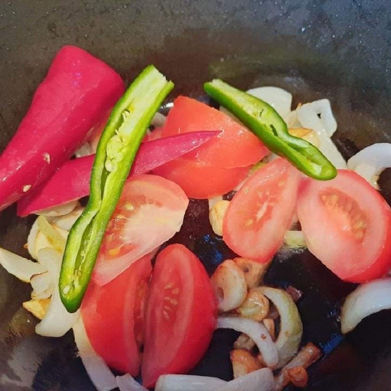 Bước 3 Kho cà tím Cà tím sốt cà chua