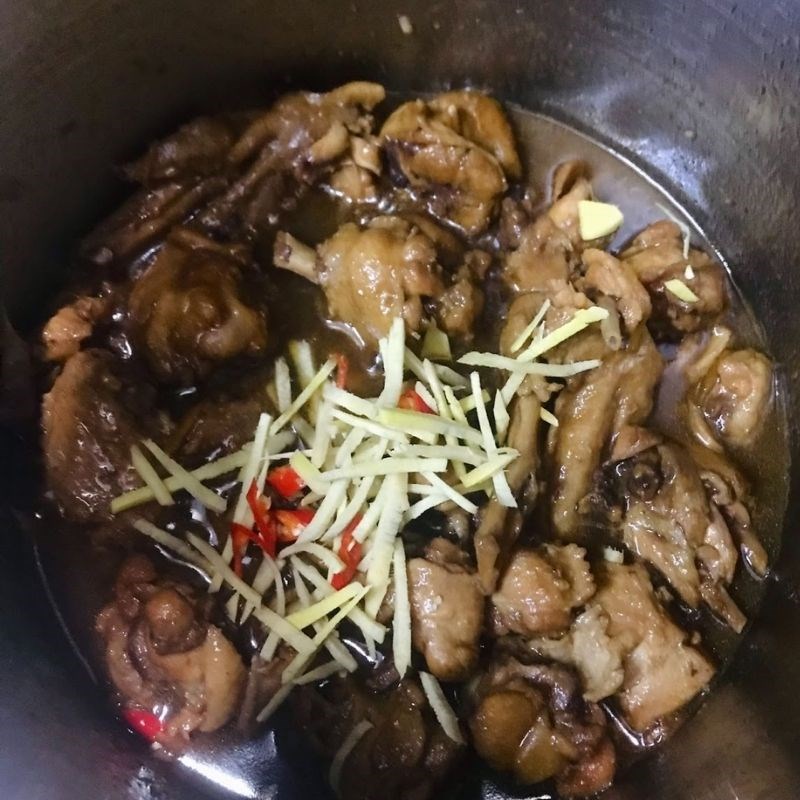 Bước 3 Kho gà Cánh gà kho gừng