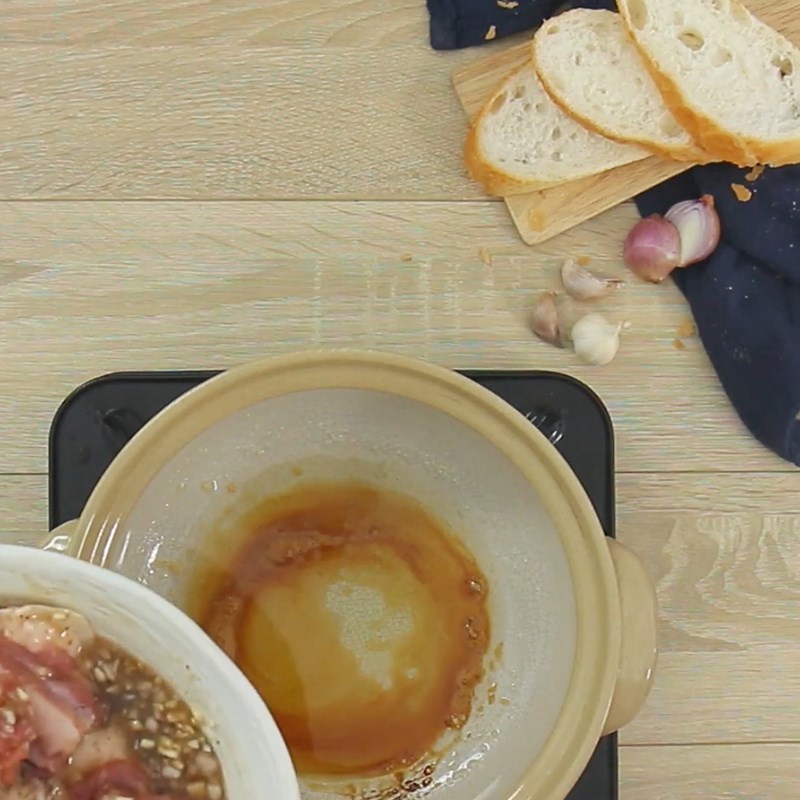 Bước 3 Kho sườn Bánh mì chảo sườn kho