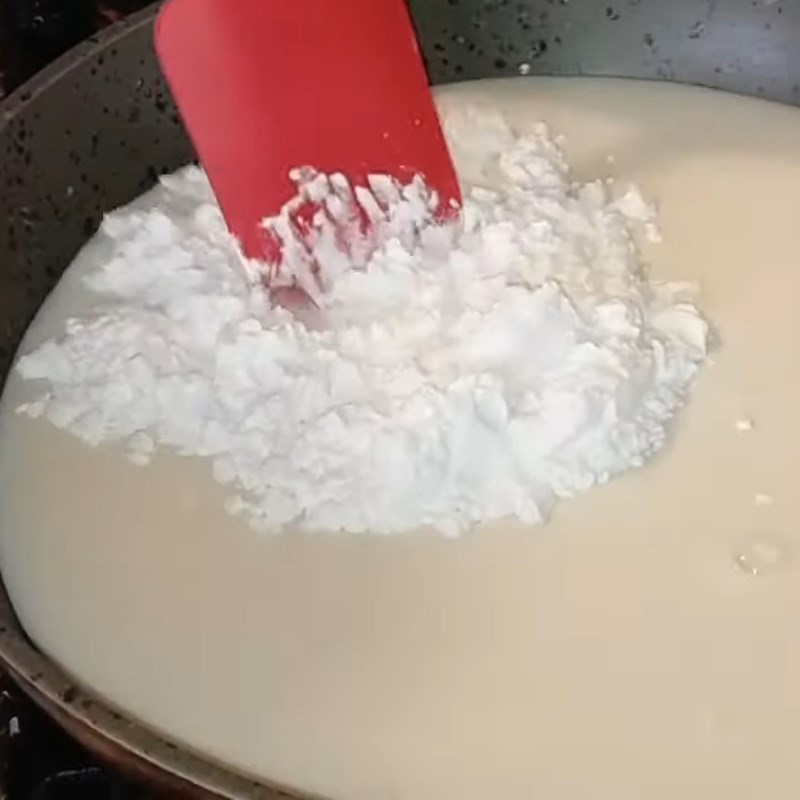 Bước 1 Khuấy bột Bánh sữa dừa không có sữa đặc