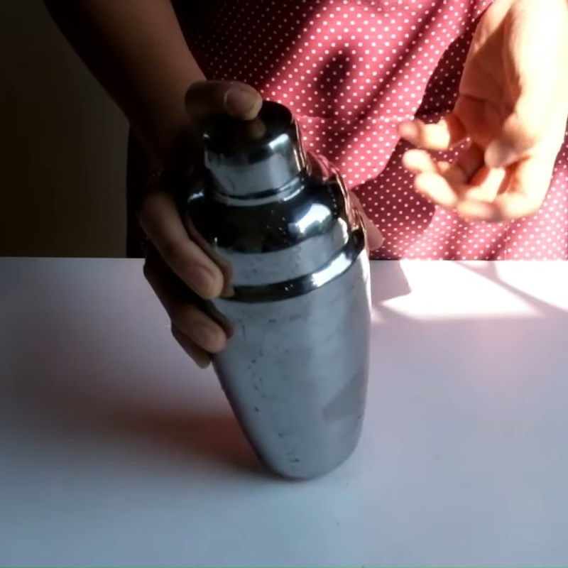Bước 3 Lắc hỗn hợp Trà cam quýt