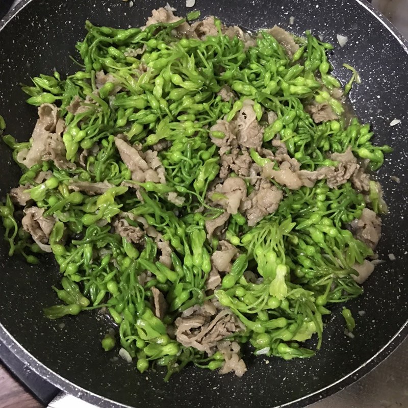 Bước 4 Làm bông thiên lý xào thịt bò Thịt bò xào bông thiên lý