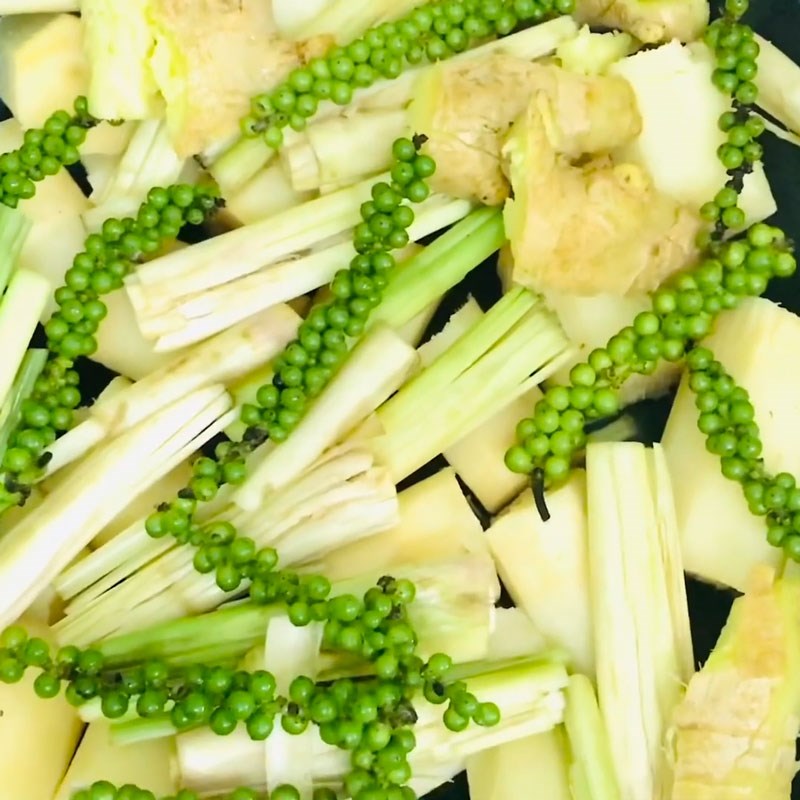 Bước 4 Làm gà ủ mía Gà ủ mía